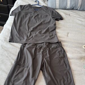 Cherokee Form Men's Gray Scrub Set Large